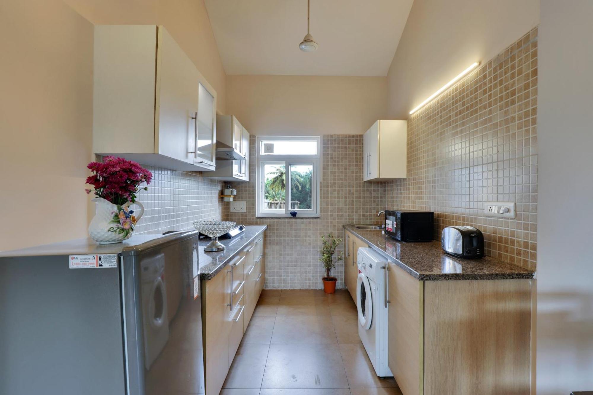 Veera Strand Park Serviced Apartments Near 卡兰古特 外观 照片