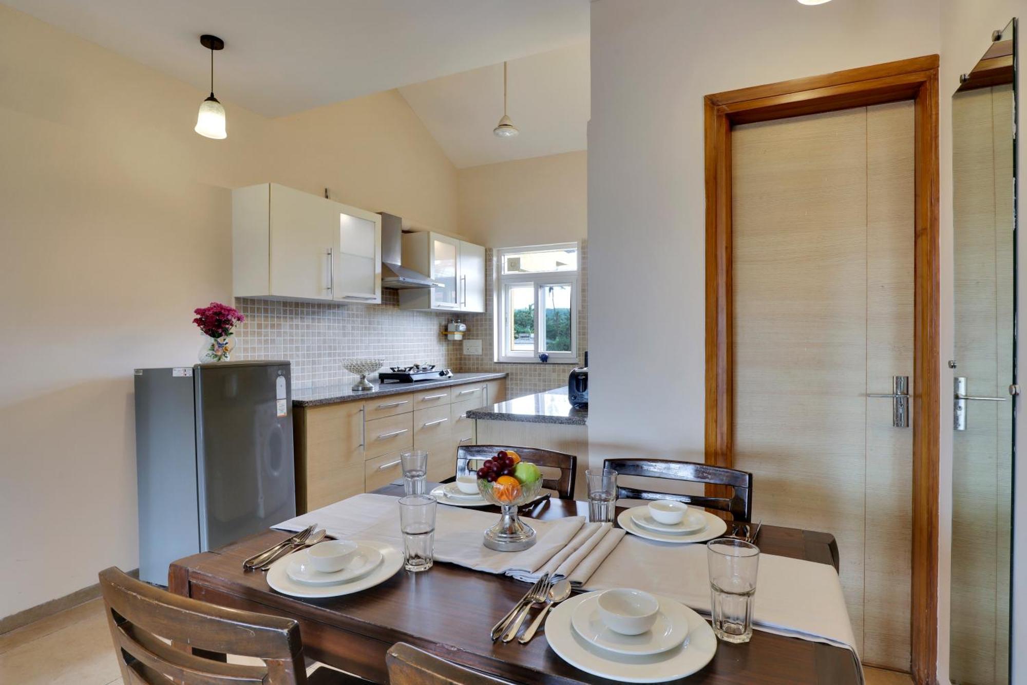 Veera Strand Park Serviced Apartments Near 卡兰古特 外观 照片